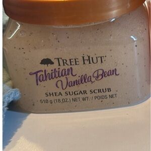 Vanilla bean tree hut